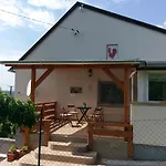 Gyöngy Apartman