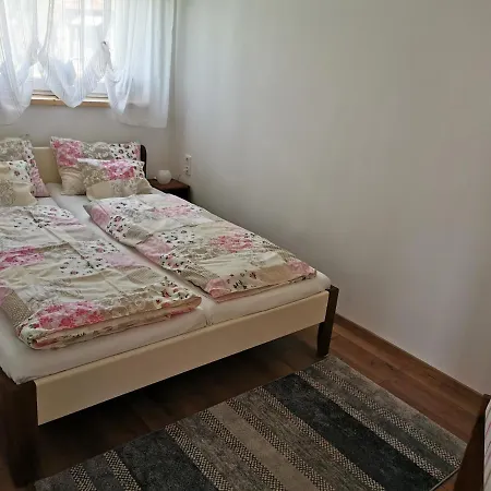 Gyoengy Apartment Keszthely